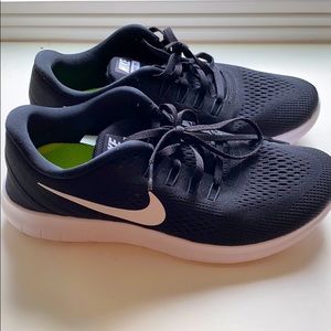 Nike Free RN Sneakers Never Worn